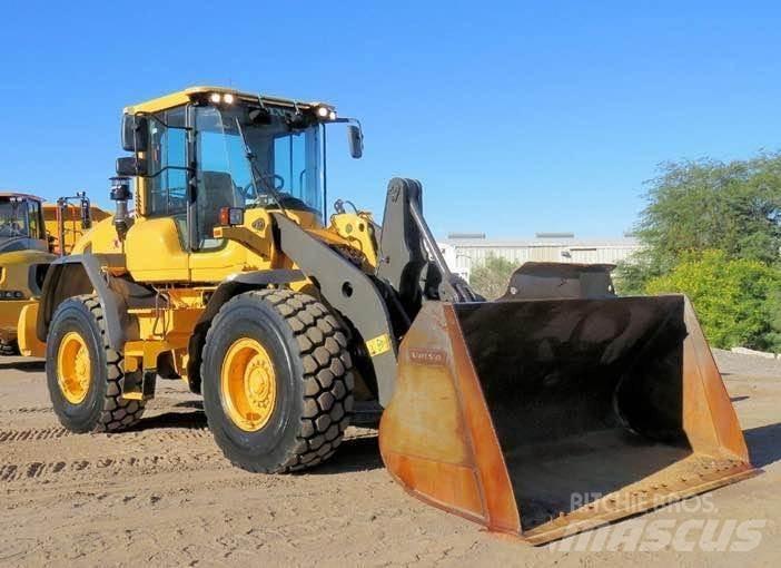 Volvo L90G Kolové nakladače
