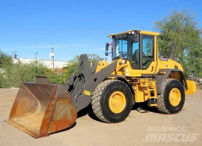 Volvo L90G Kolové nakladače