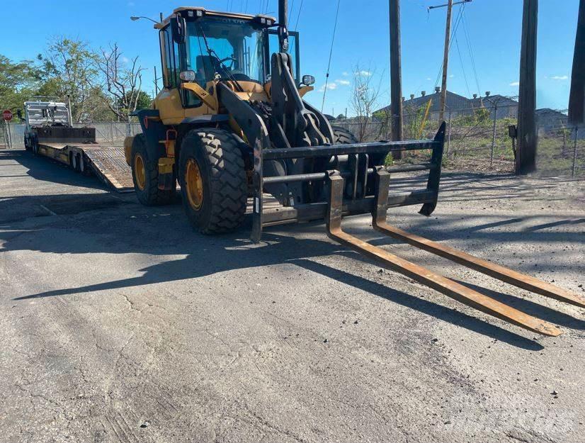 Volvo L90H Kolové nakladače