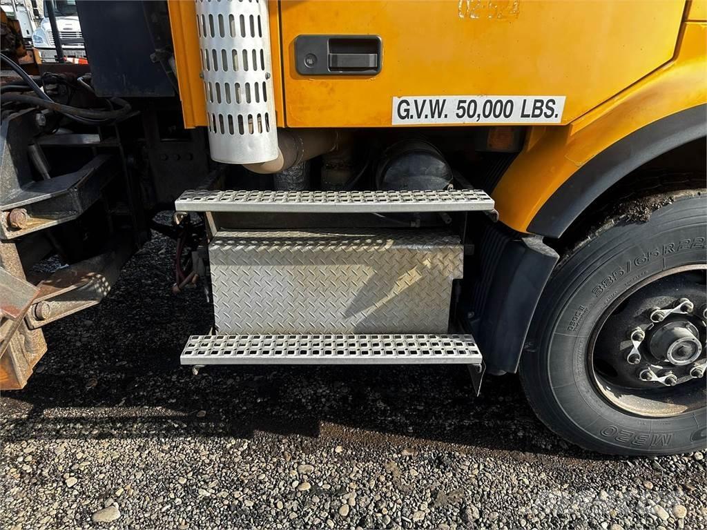 Volvo VHD Sněžné pluhy, přední sněhové radlice