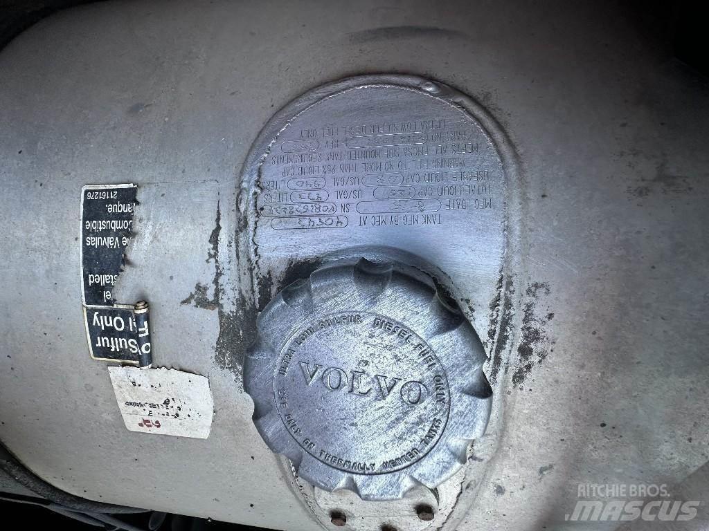 Volvo VNL Cisternové vozy
