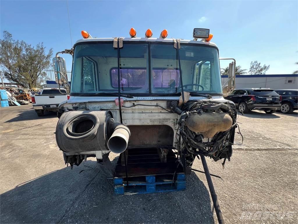 Volvo VNL Doprava – ostatní