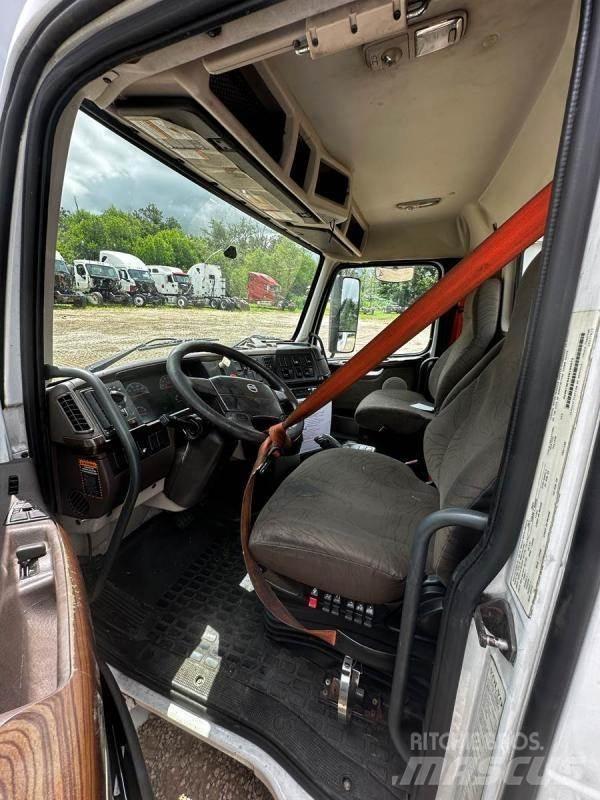 Volvo VNL Doprava – ostatní
