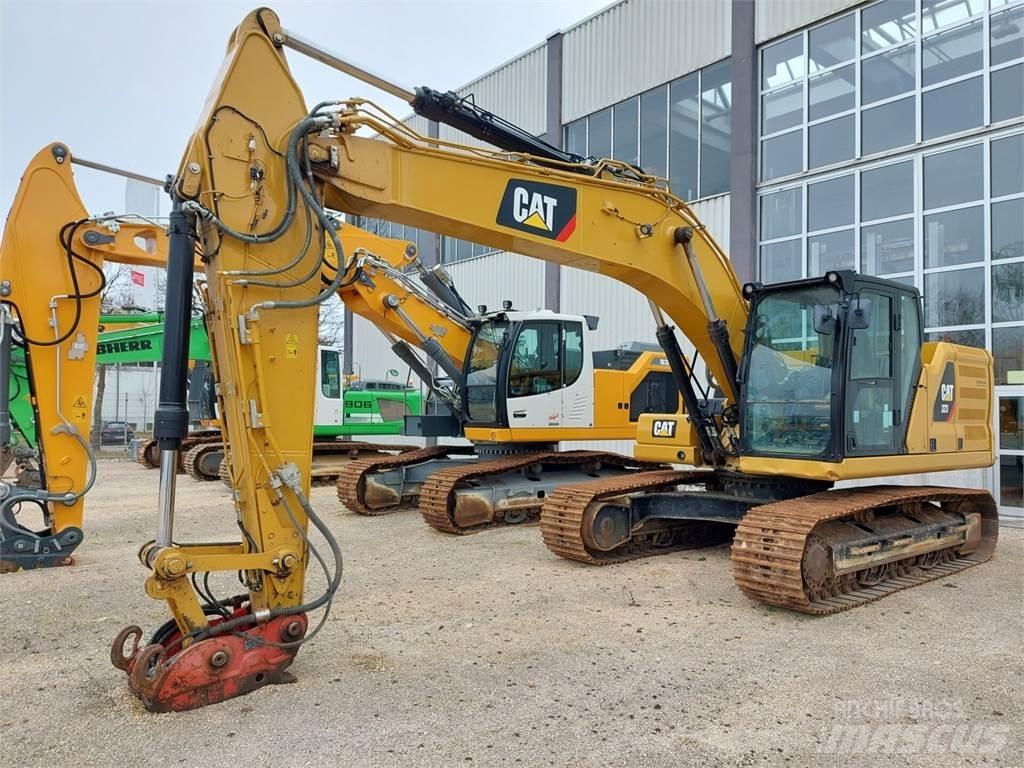 CAT 323 Pásová rýpadla