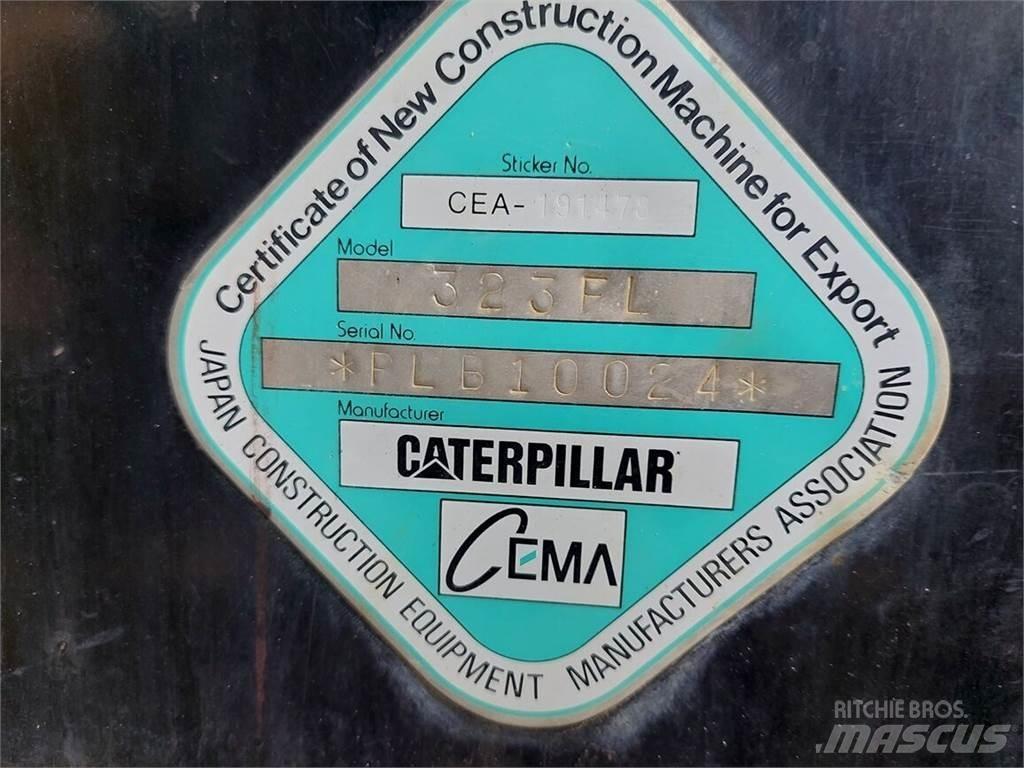 CAT 323F Pásová rýpadla