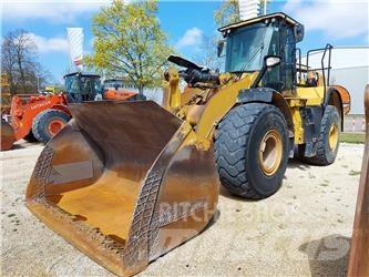 CAT 966M Kolové nakladače