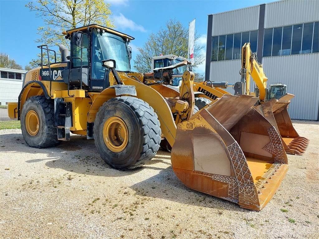 CAT 966M Kolové nakladače