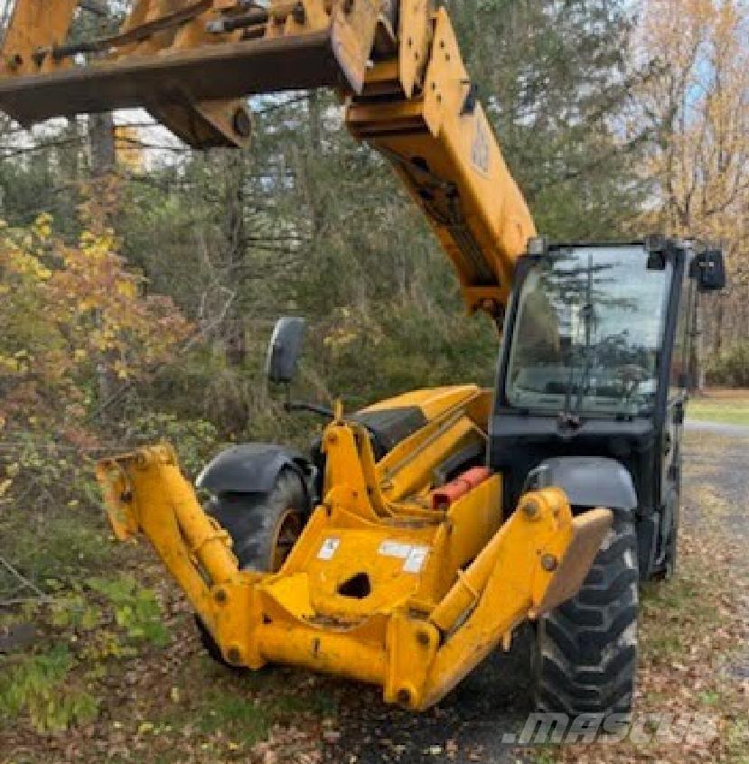 JCB 532 Teleskopické manipulátory