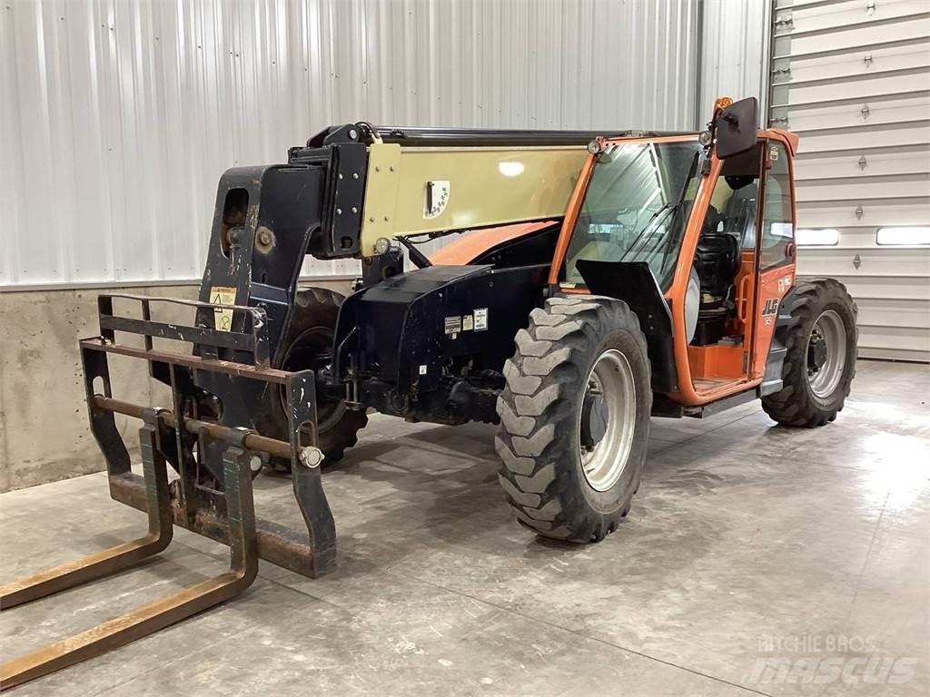 JLG 742 Teleskopické manipulátory