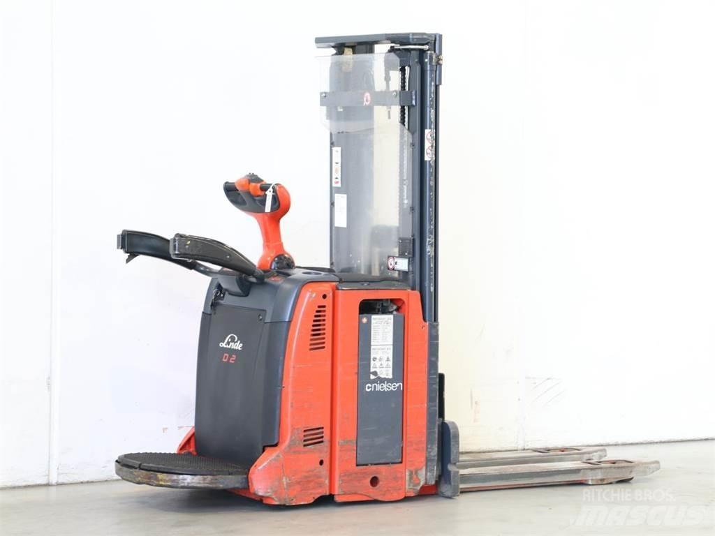 Linde D12AP/133 Ručně vedené vysokozdvižné vozíky