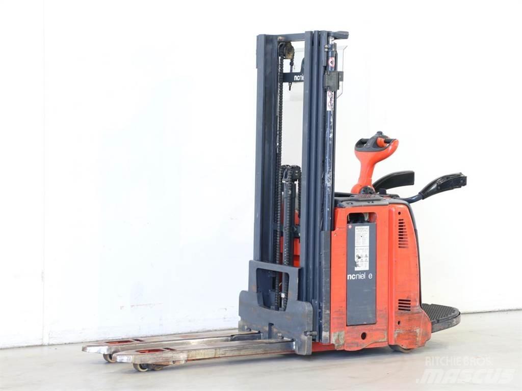 Linde D12AP/133 Ručně vedené vysokozdvižné vozíky