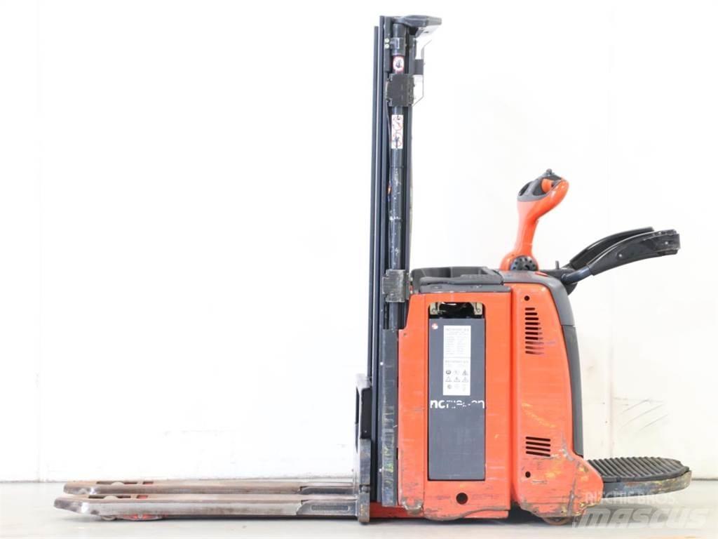 Linde D12AP/133-00 Ručně vedené vysokozdvižné vozíky
