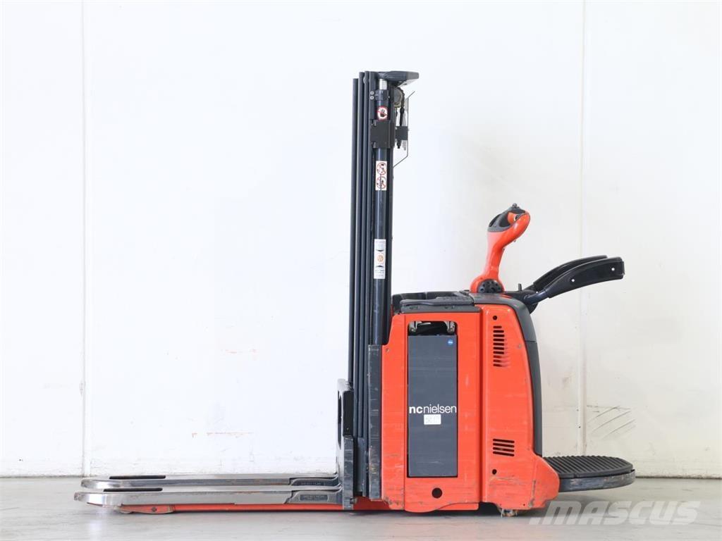 Linde D12AP/133-01 Ručně vedené vysokozdvižné vozíky