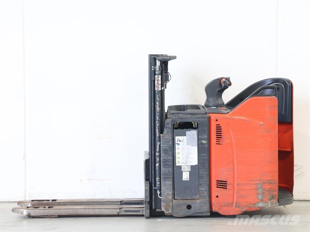 Linde D12SP/133 Ručně vedené vysokozdvižné vozíky