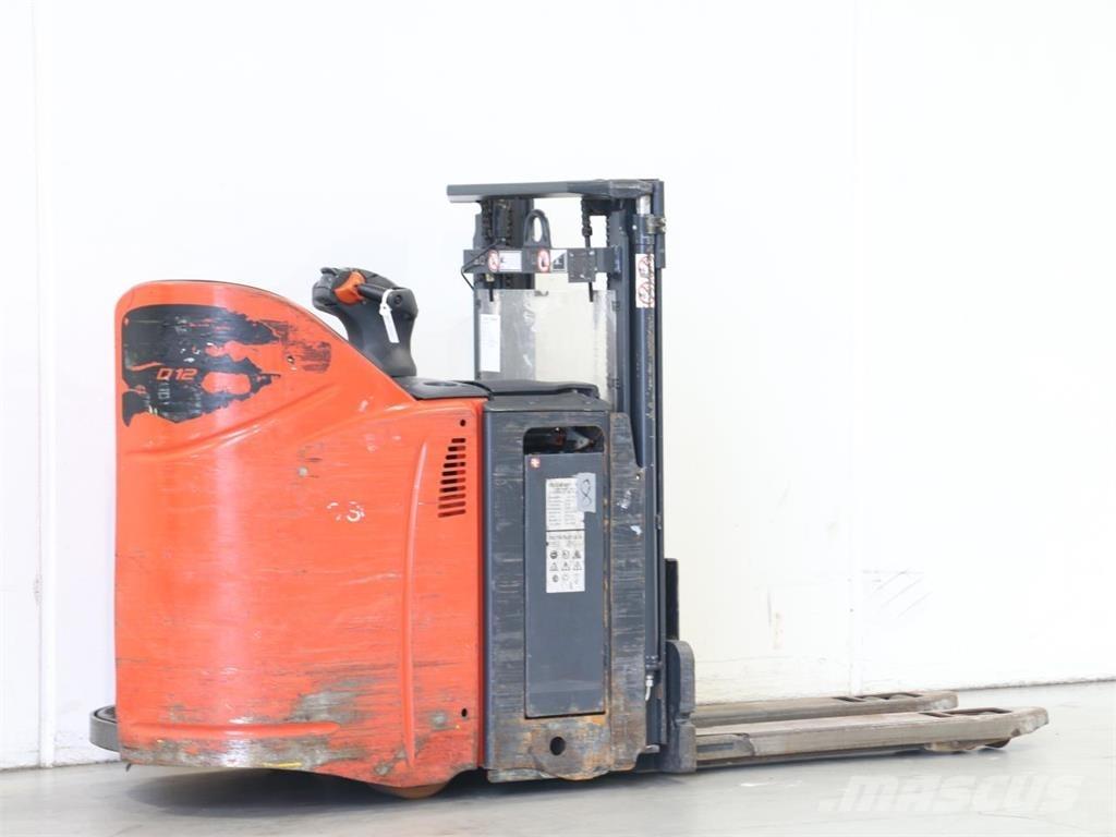 Linde D12SP/133 Ručně vedené vysokozdvižné vozíky