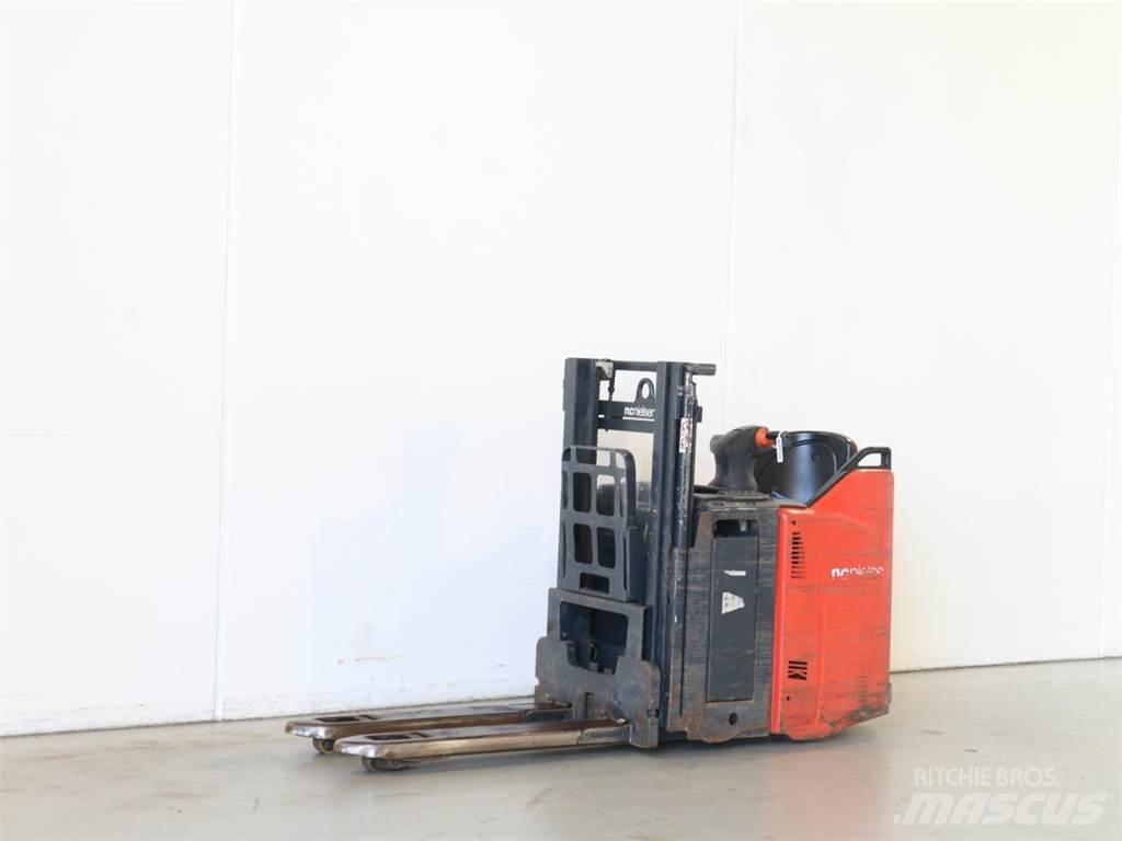 Linde D12SP/133 Ručně vedené vysokozdvižné vozíky