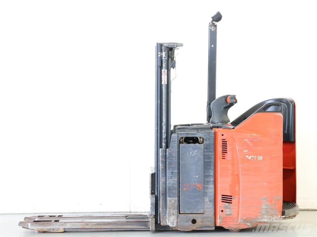 Linde D12SP/133 Ručně vedené vysokozdvižné vozíky
