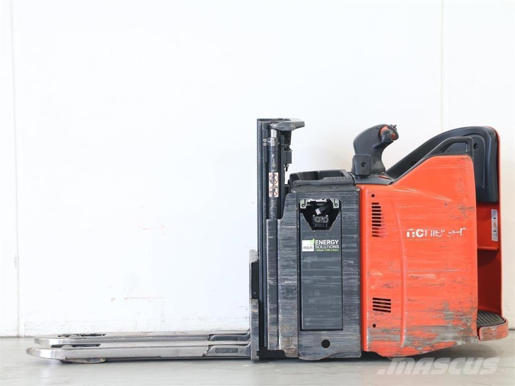 Linde D12SP/133-01 Ručně vedené vysokozdvižné vozíky