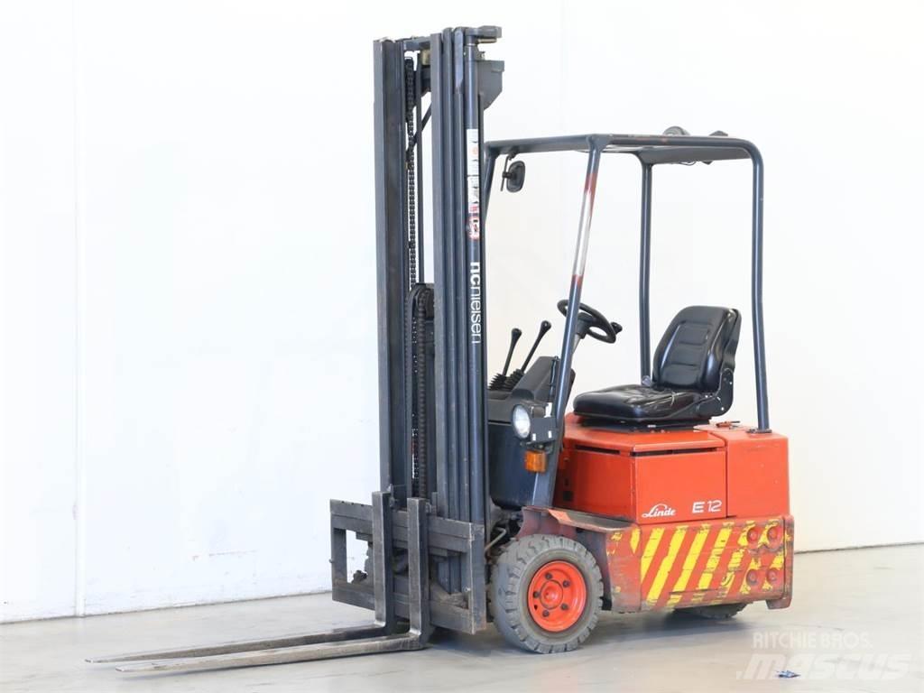 Linde E12/324 Akumulátorové vozíky