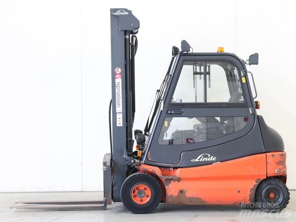 Linde E25/336-03 Akumulátorové vozíky
