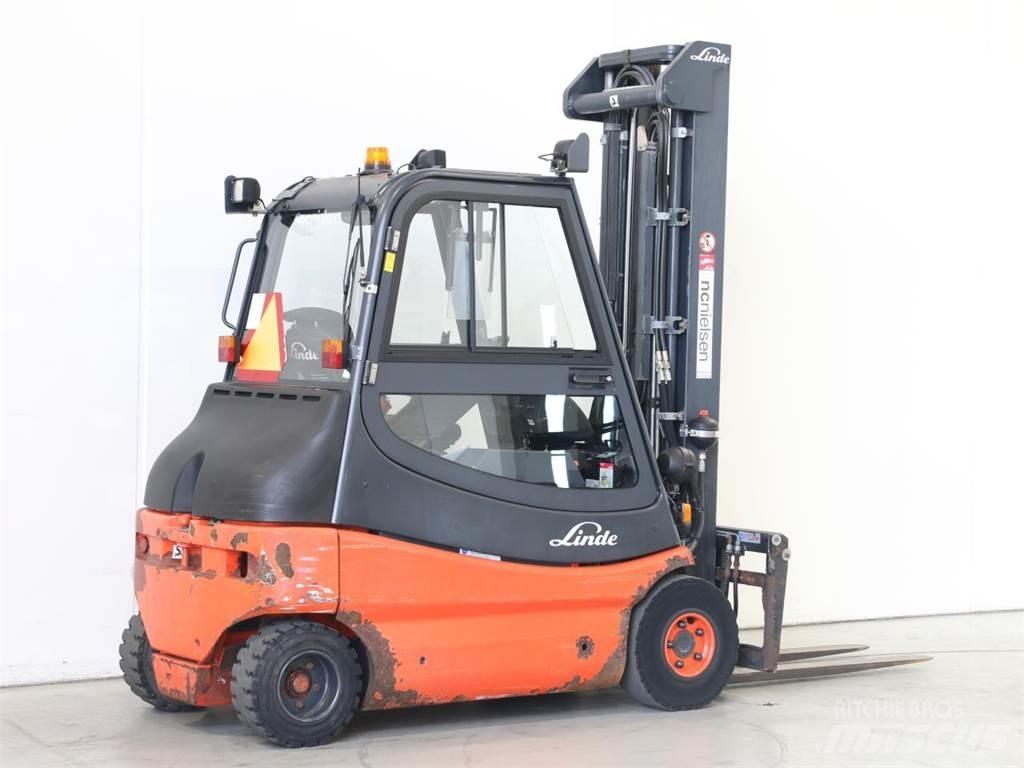 Linde E25/336-03 Akumulátorové vozíky
