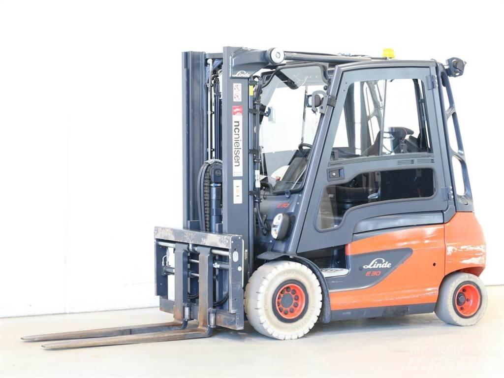 Linde E30/387 Akumulátorové vozíky
