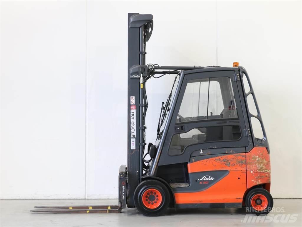 Linde E30/600H/387 Akumulátorové vozíky