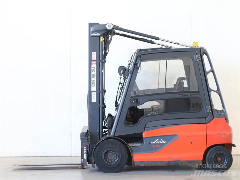 Linde E30L/387 Akumulátorové vozíky