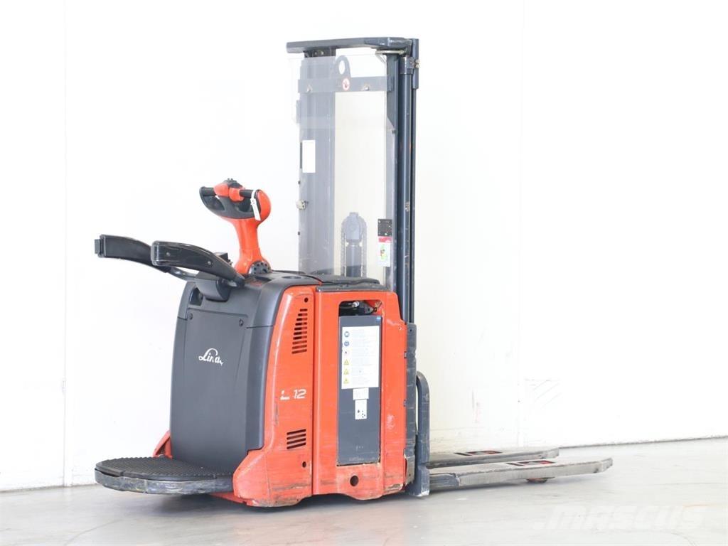 Linde L12AP/133 Ručně vedené vysokozdvižné vozíky