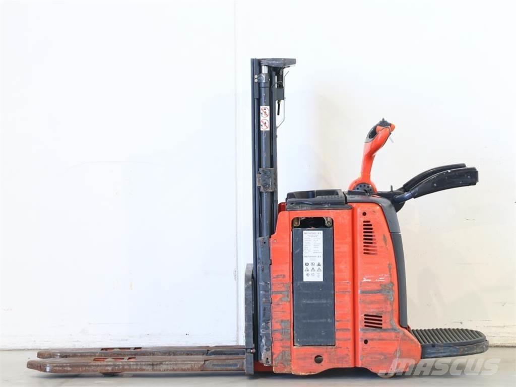 Linde L12AP/133 Ručně vedené vysokozdvižné vozíky