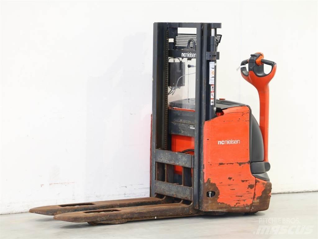 Linde L12I/1172 Ručně vedené vysokozdvižné vozíky