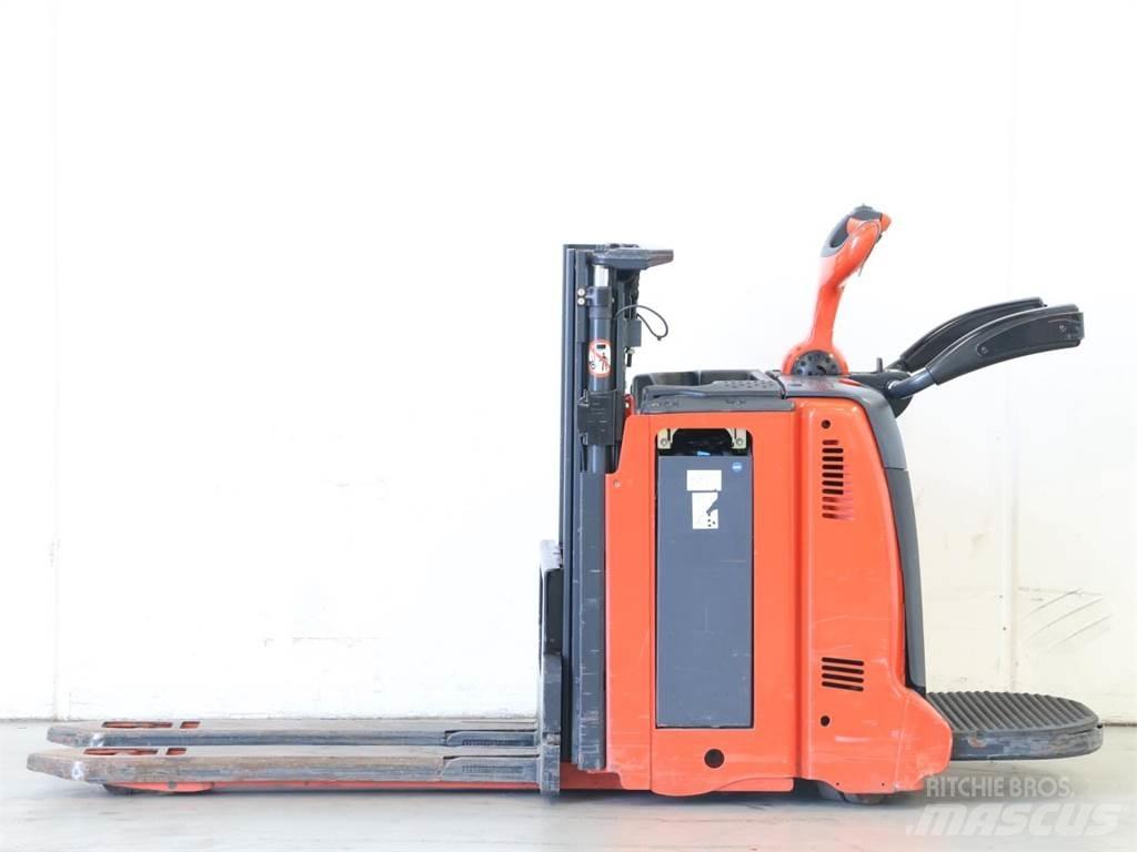 Linde L12LAP/133 Ručně vedené vysokozdvižné vozíky