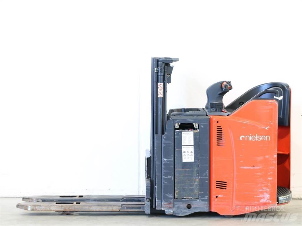 Linde L12SP/133-00 Ručně vedené vysokozdvižné vozíky