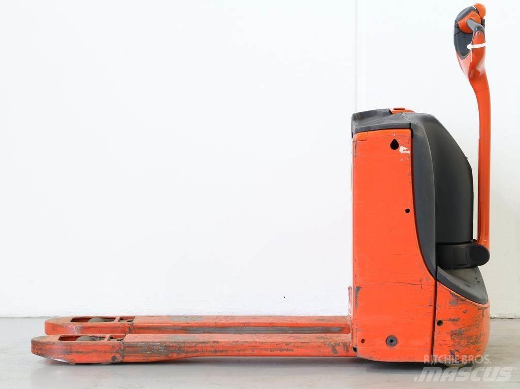 Linde T16/1152 Ručně vedené vysokozdvižné vozíky