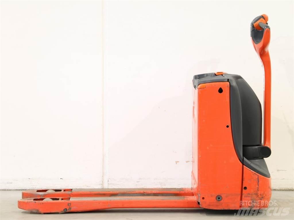 Linde T16/1152-00 Ručně vedené vysokozdvižné vozíky