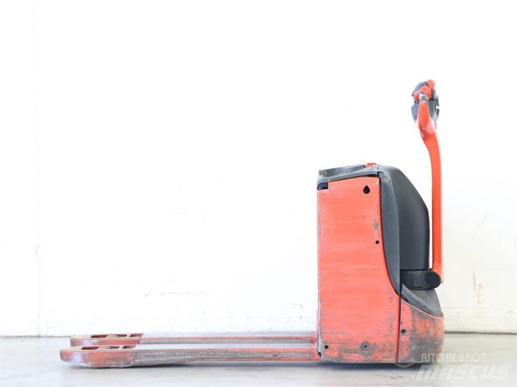 Linde T16/1152-00 Ručně vedené vysokozdvižné vozíky
