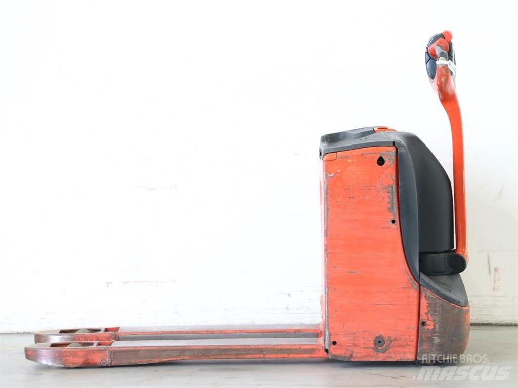 Linde T16/1152-00 Ručně vedené vysokozdvižné vozíky