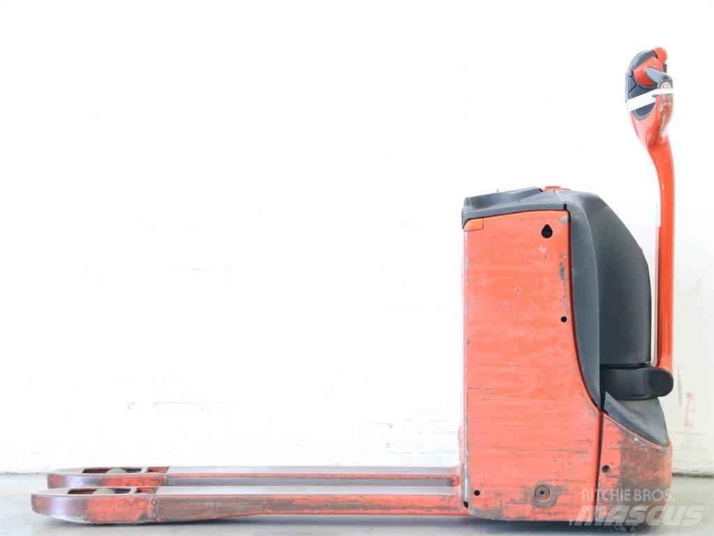 Linde T16/1152-00 Ručně vedené vysokozdvižné vozíky