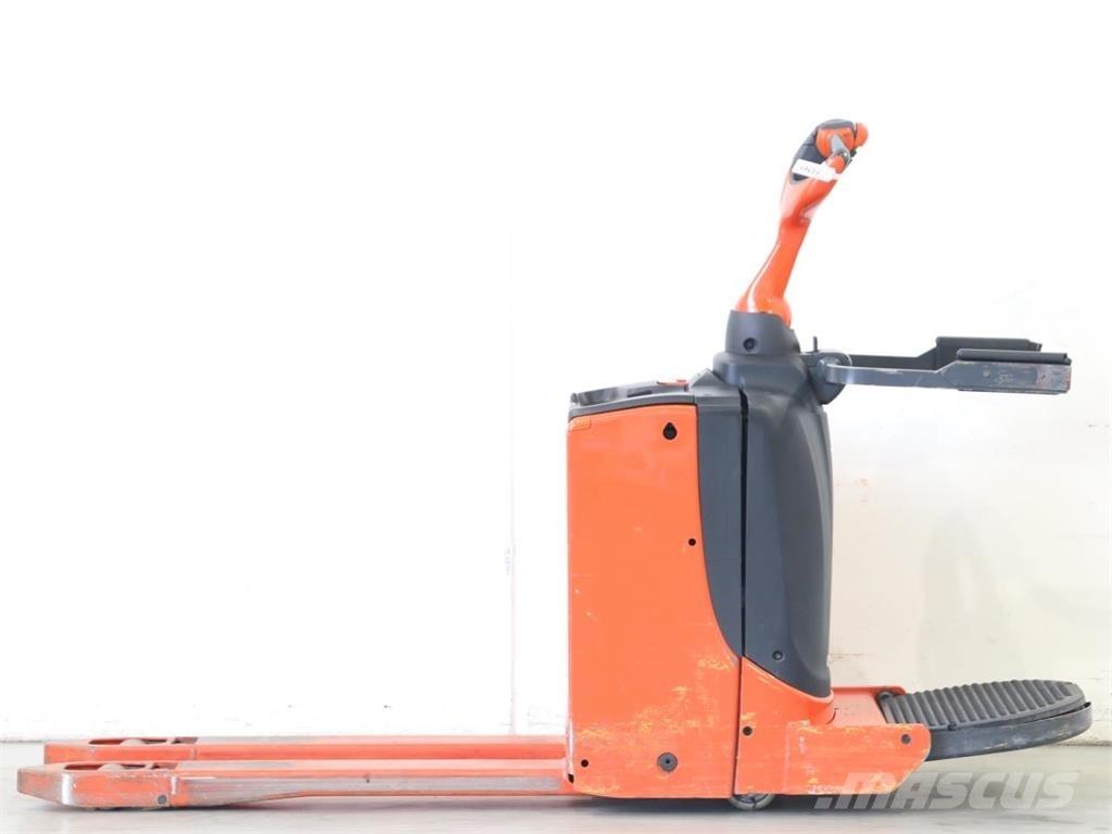 Linde T16P/1151 Ručně vedené vysokozdvižné vozíky