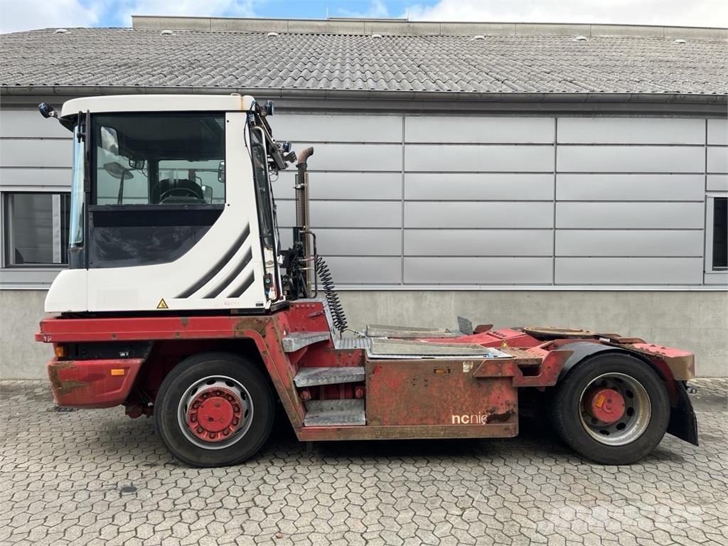 Terberg RT223 4x4 Manipulace s materiálem – ostatní