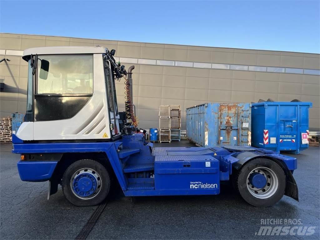 Terberg RT223 4X4 Manipulace s materiálem – ostatní