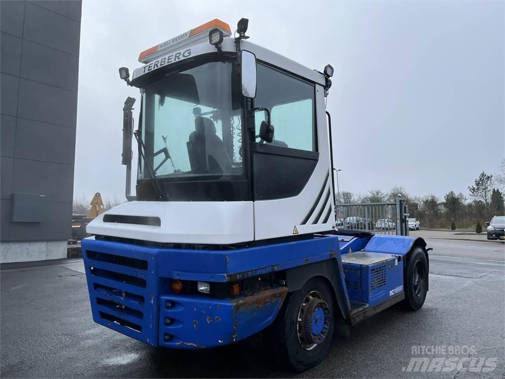 Terberg RT223 4X4 Manipulace s materiálem – ostatní