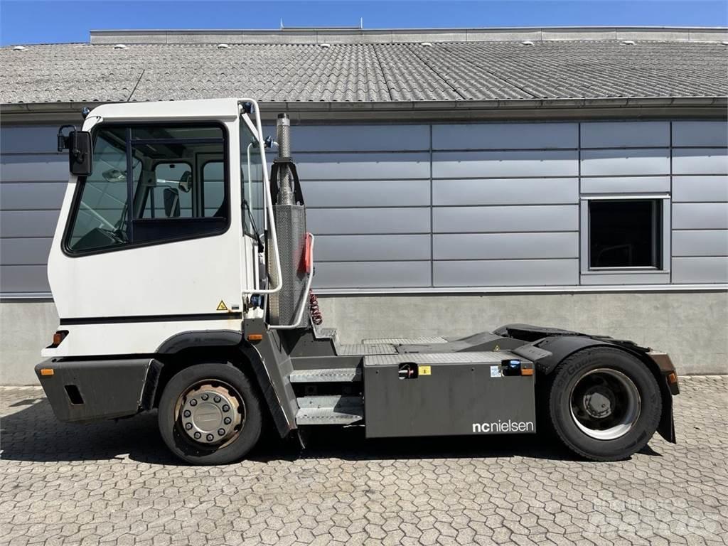 Terberg YT222 4X2 Manipulace s materiálem – ostatní