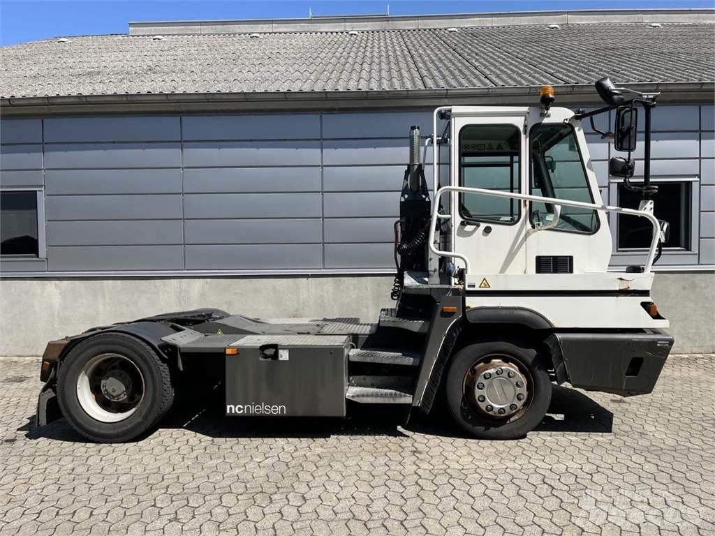 Terberg YT222 4X2 Manipulace s materiálem – ostatní