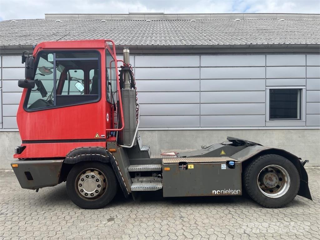 Terberg YT222 4X2 Manipulace s materiálem – ostatní