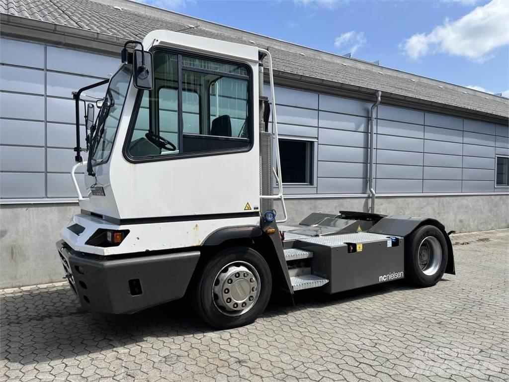 Terberg YT222 4X2 Manipulace s materiálem – ostatní
