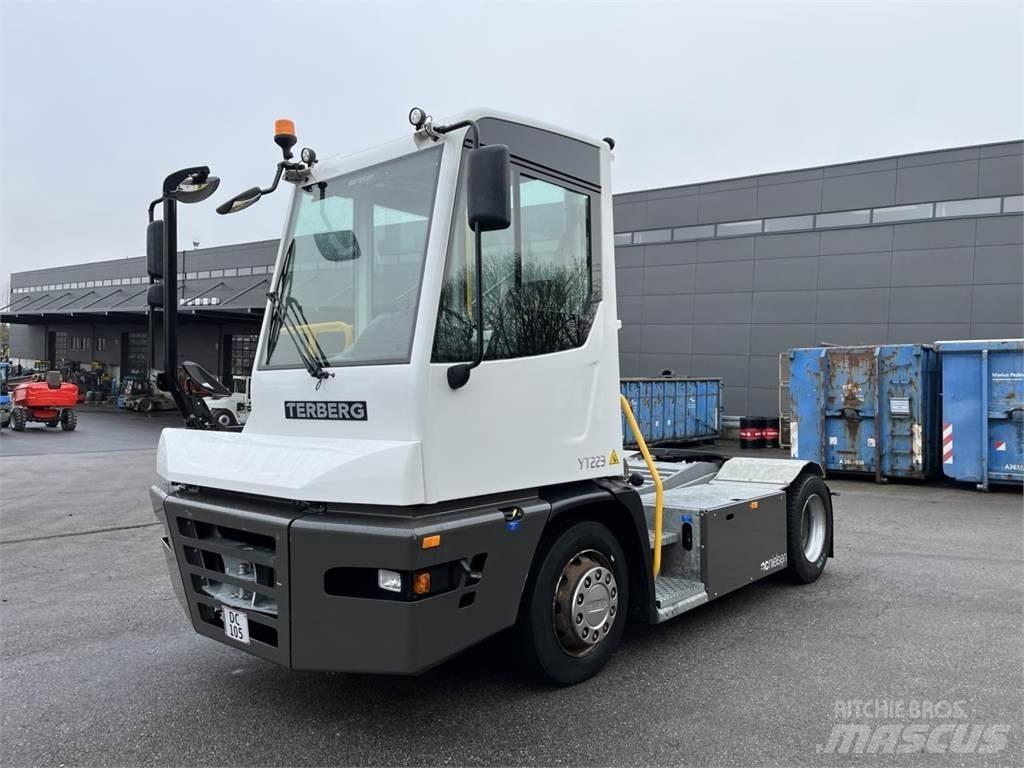 Terberg YT223 4x2 Manipulace s materiálem – ostatní