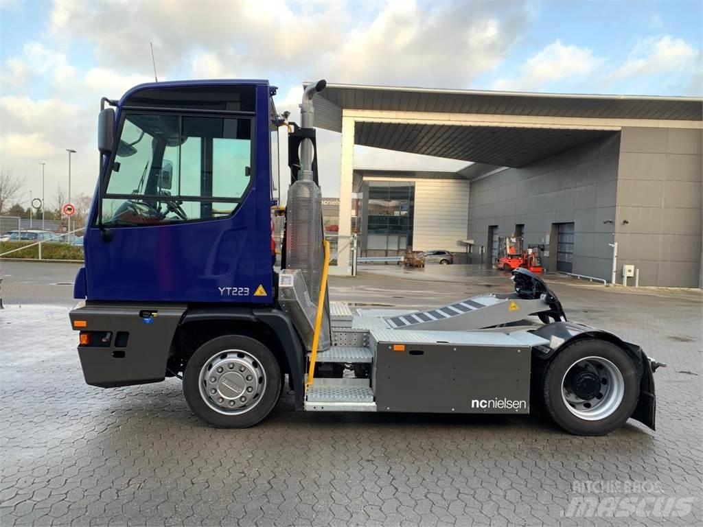 Terberg YT223 4x2 Manipulace s materiálem – ostatní