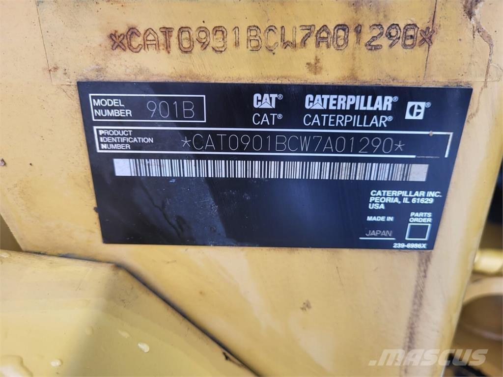 CAT 901B Mininakladače
