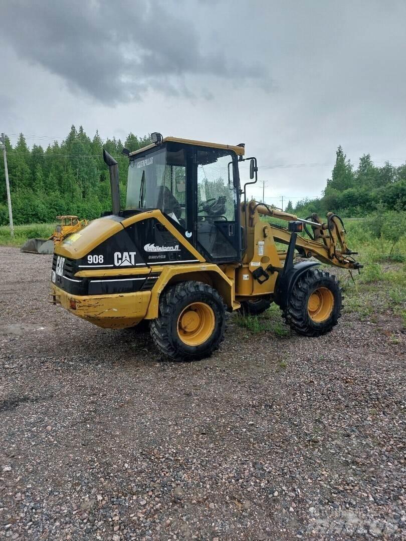CAT 908 Kolové nakladače